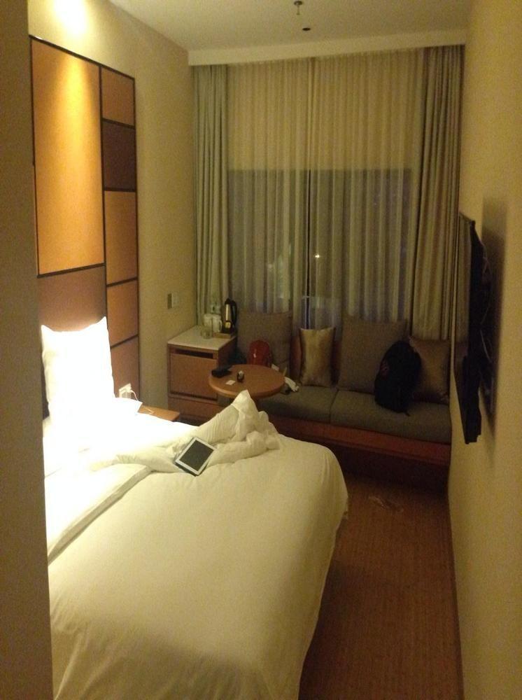 All Season Kunming Zhengyifang Pedestrian Street Hotel Εξωτερικό φωτογραφία